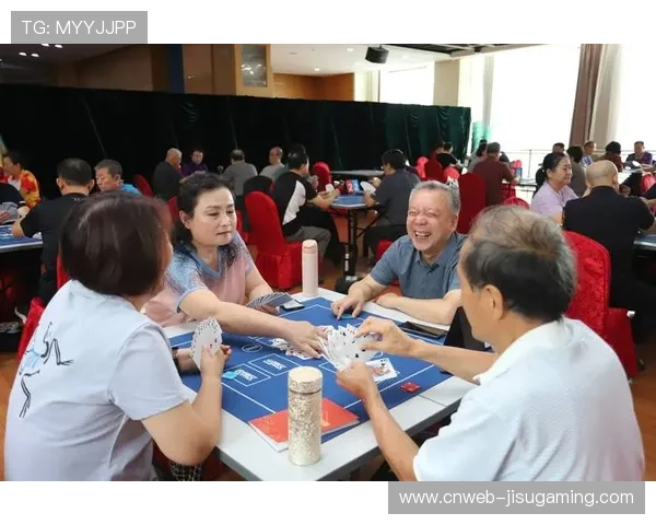 全运会群众赛事桥牌普及活动成功举办何志洪现场讲解桥牌规则 全运会群众赛事桥牌普及活动成功举办何志洪现场讲解桥牌规则