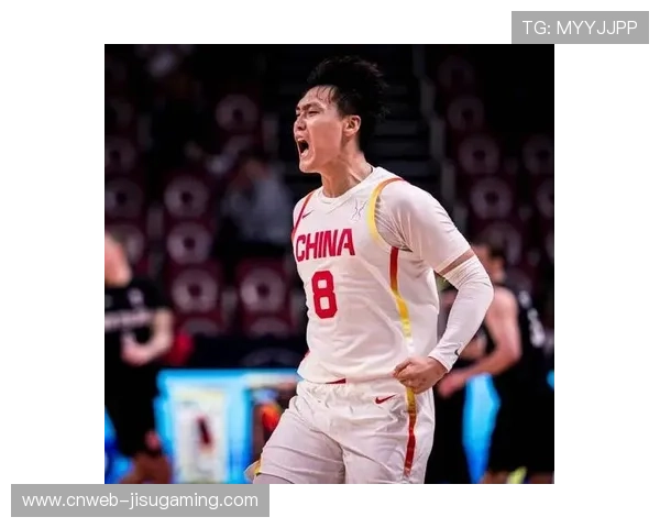 北京北汽队赵睿比赛中上篮得分,球队取得大胜。 北京北汽队赵睿比赛中上篮得分,球队取得大胜。